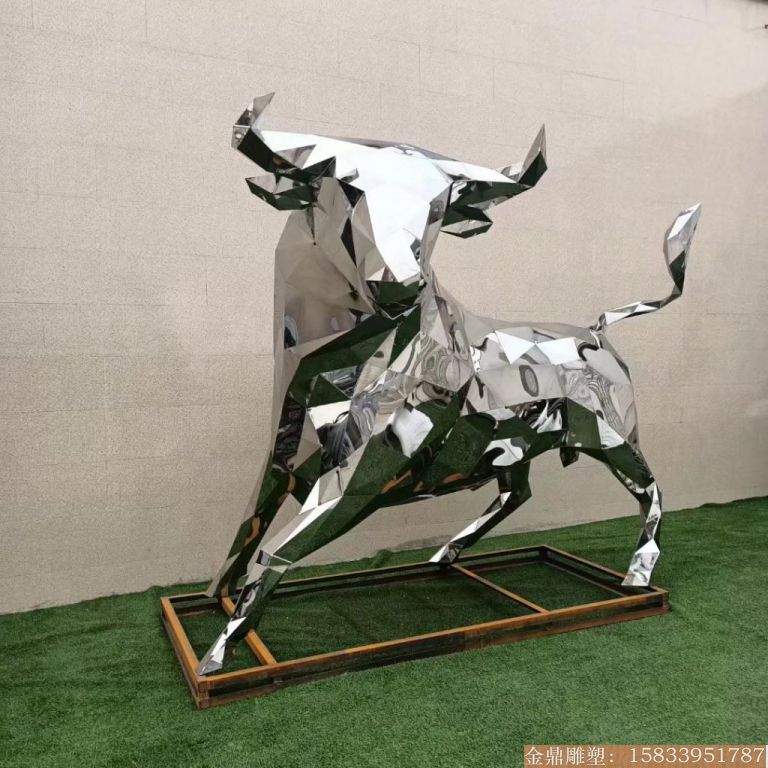 不锈钢切面牛雕塑 动物牛景观雕塑加工厂家